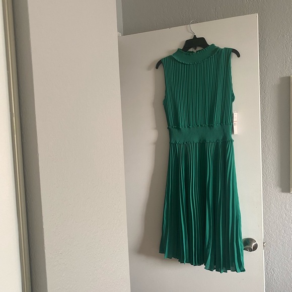 New Dress Size 12 Shamrock Green - Picture 2 of 4